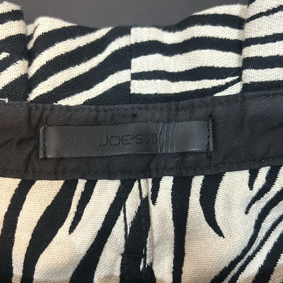 Joes Jeans Zebra Paperbag Shorts 26 - Picture 4 of 5